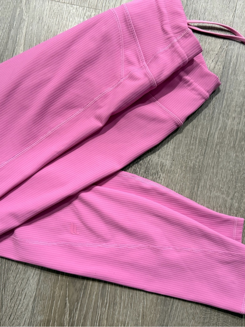 Womans Ribbed Leggings - Picture 2 of 3